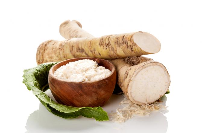 raw and grated horseradish root