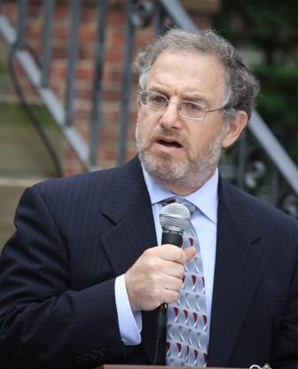 Picture of Rabbi Lewis Eron